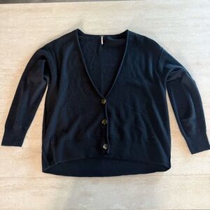 Free People black v neck cardigan sweater size small